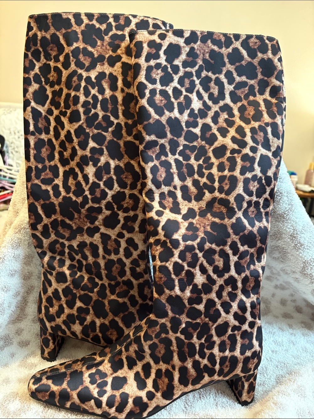 Katy Perry Satin Knee-High Boots w/small heel - size 8.5